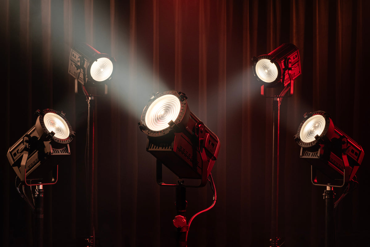 Performer Fresnel 2200 DDT, LED-fresnel 300 W, 3200 K