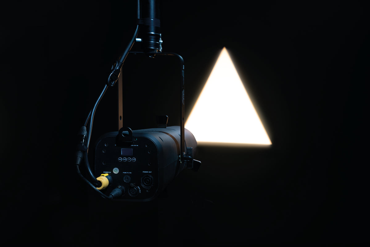 Performer Profile Zoom 150 Q6, LED-profilstrålkastare 150 W RGBACL