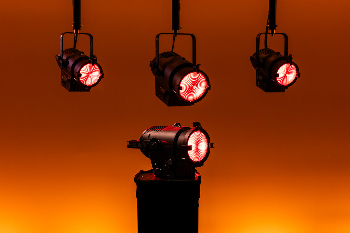 Performer Fresnel 1500 Q6 MKII, LED-fresnel 200 W RGBALC
