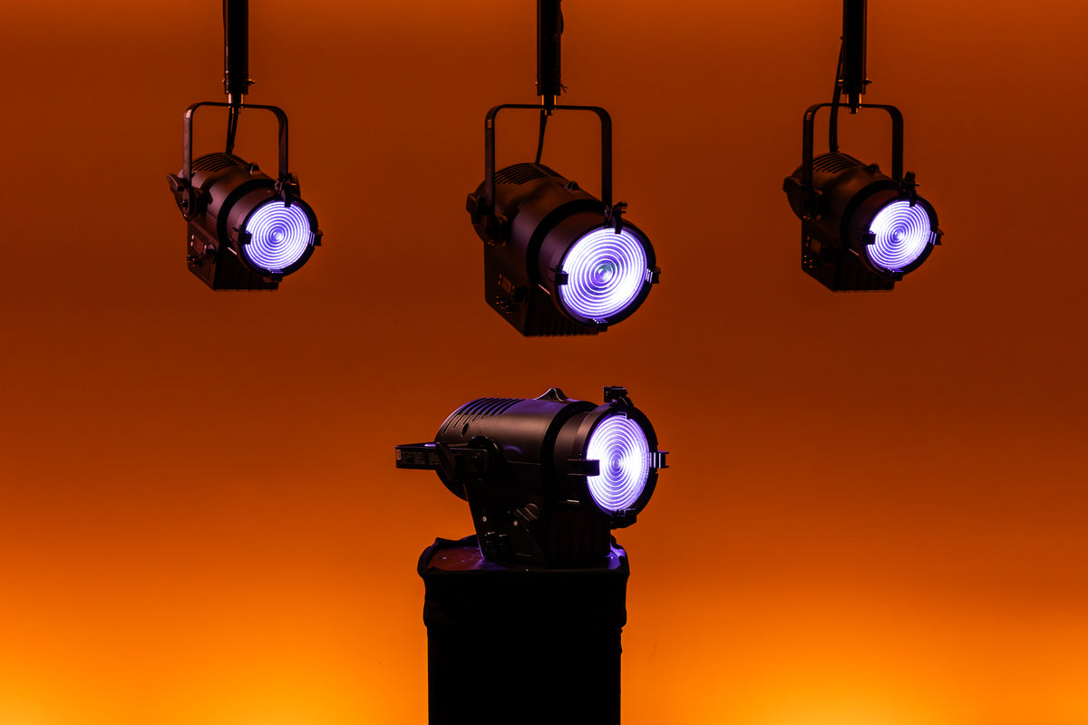 Performer Fresnel 1500 Q6 MKII, LED-fresnel 200 W RGBALC