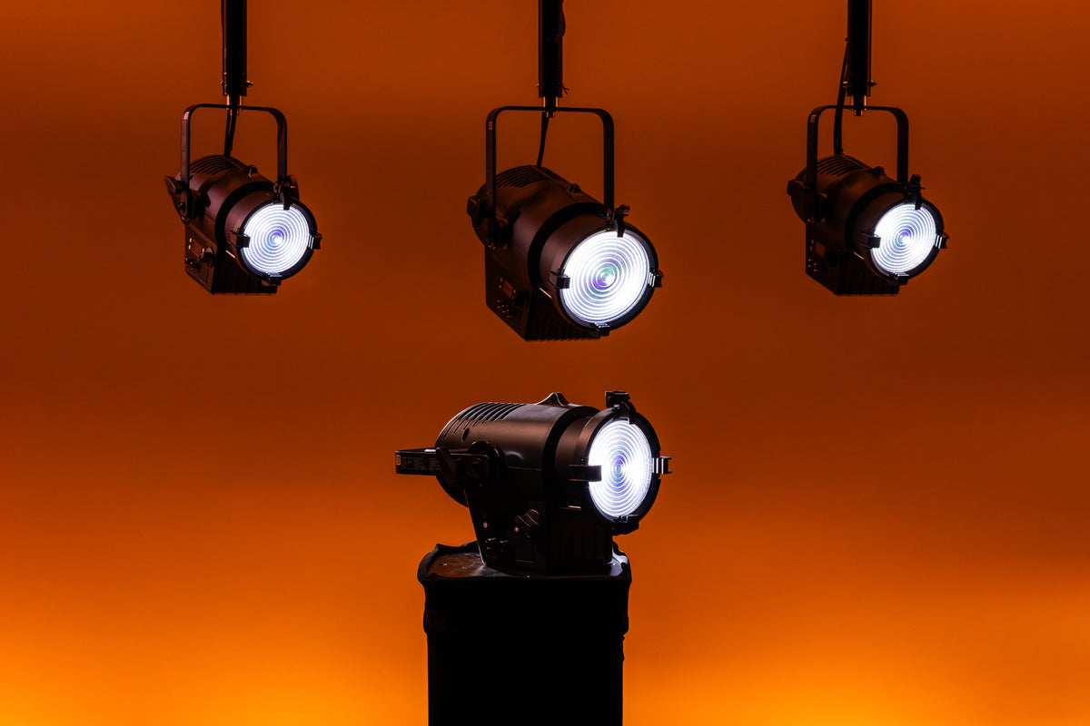 Performer Fresnel 1500 Q6 MKII, LED-fresnel 200 W RGBALC
