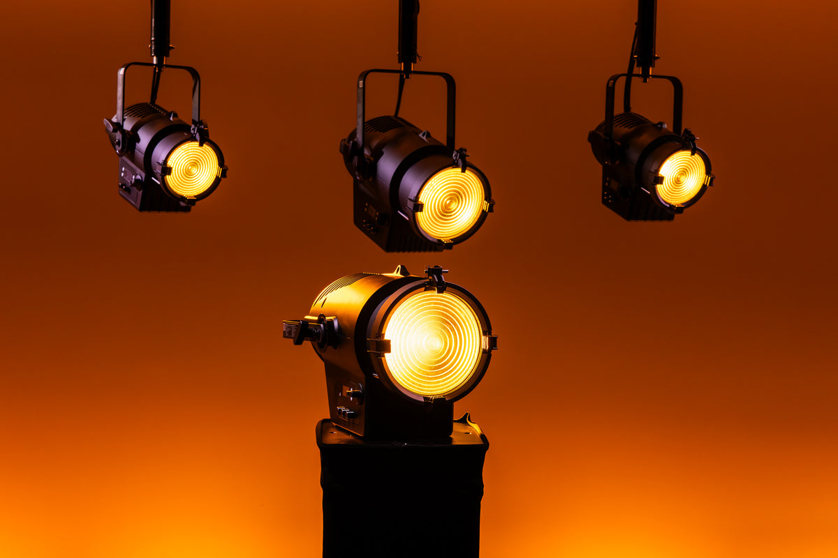 Performer 2500 Fresnel Q6 MKII, LED-fresnel 350 W RGBALC