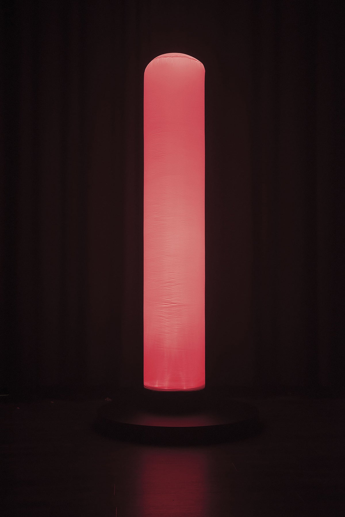 Aircone Q6, uppblåsbar LED-kon RGBWA-UV