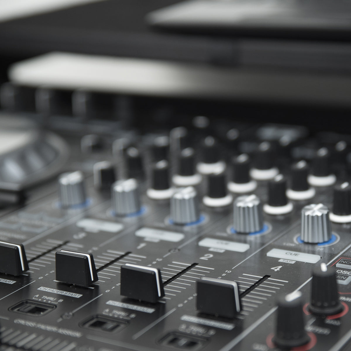 Case för Pioneer DDJ-RZ/DDJ-SZ