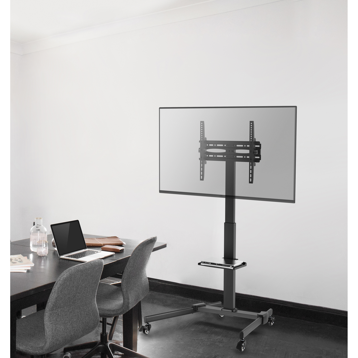 Flatscreen Trolley 7 skärmvagn för 32"–55"