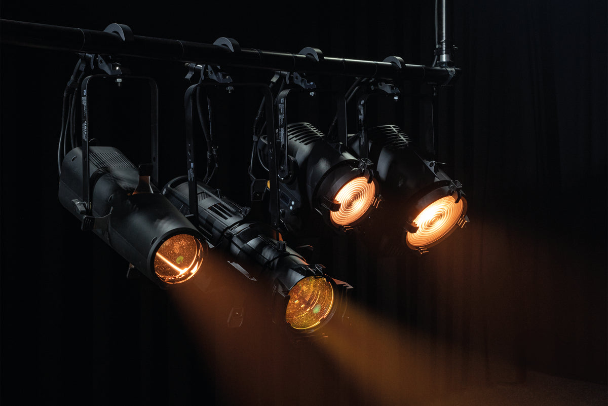 Performer Profile Zoom 150 Q6, LED-profilstrålkastare 150 W RGBACL