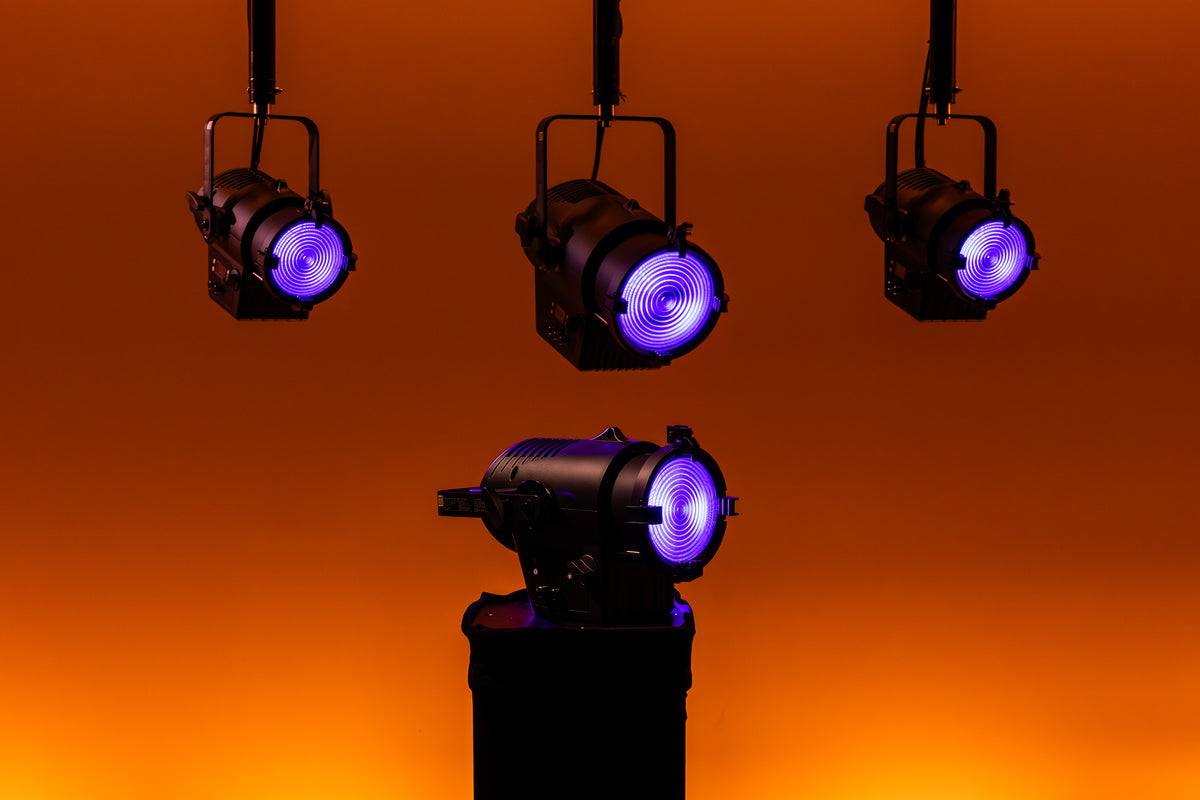 Performer Fresnel 1500 Q6 MKII, LED-fresnel 200 W RGBALC