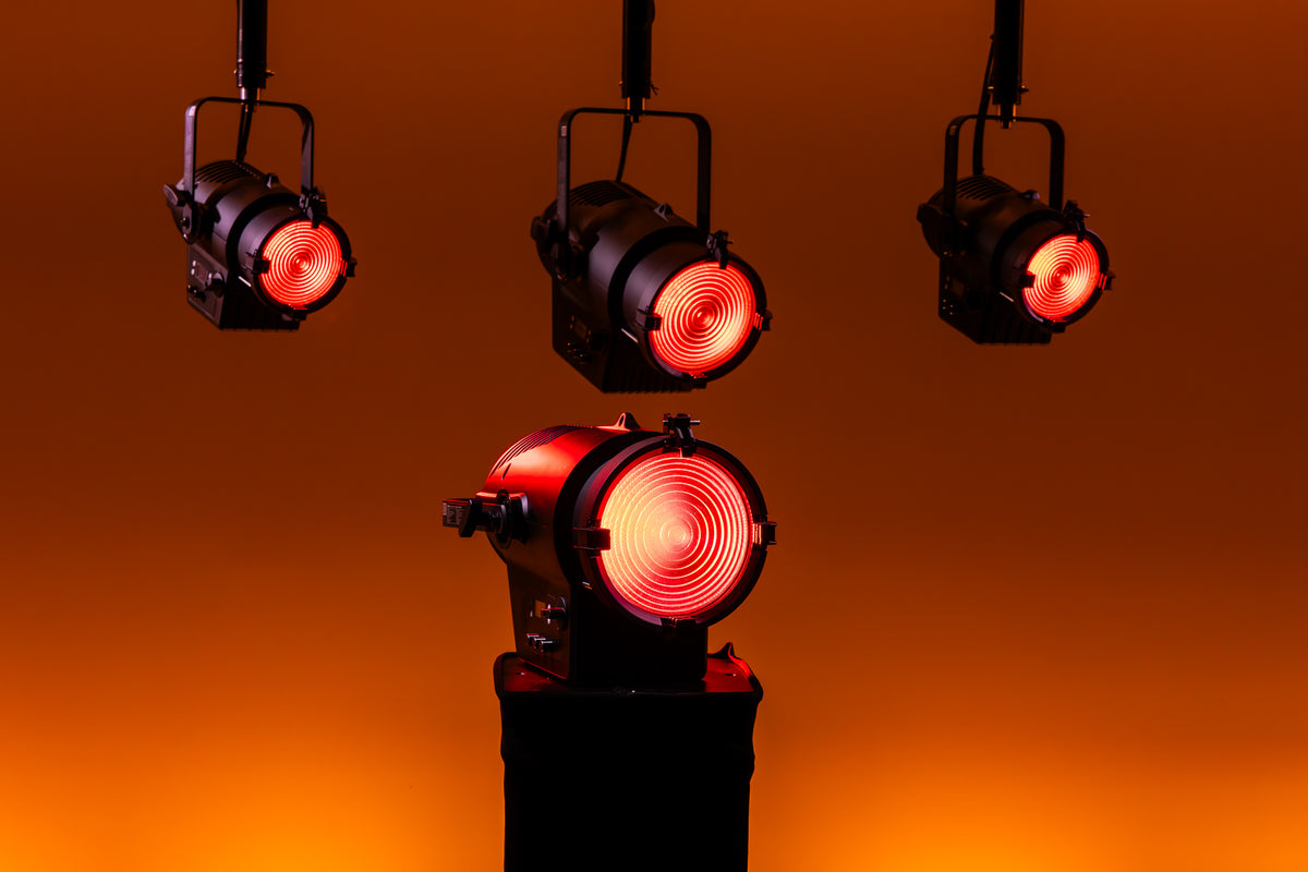 Performer 2500 Fresnel Q6 MKII, LED-fresnel 350 W RGBALC