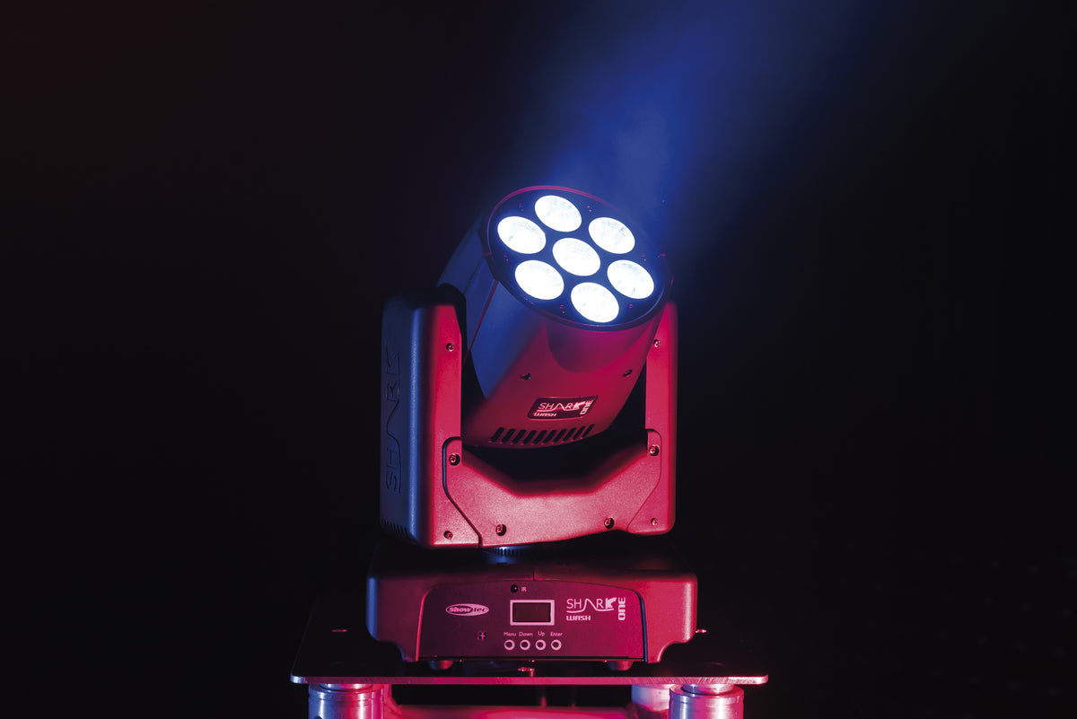 Shark Wash One, RGBWA-UV LED-wash-moving head 7 × 12 W