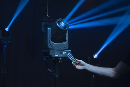 Shark Beam One, LED-beam-moving head 90 W