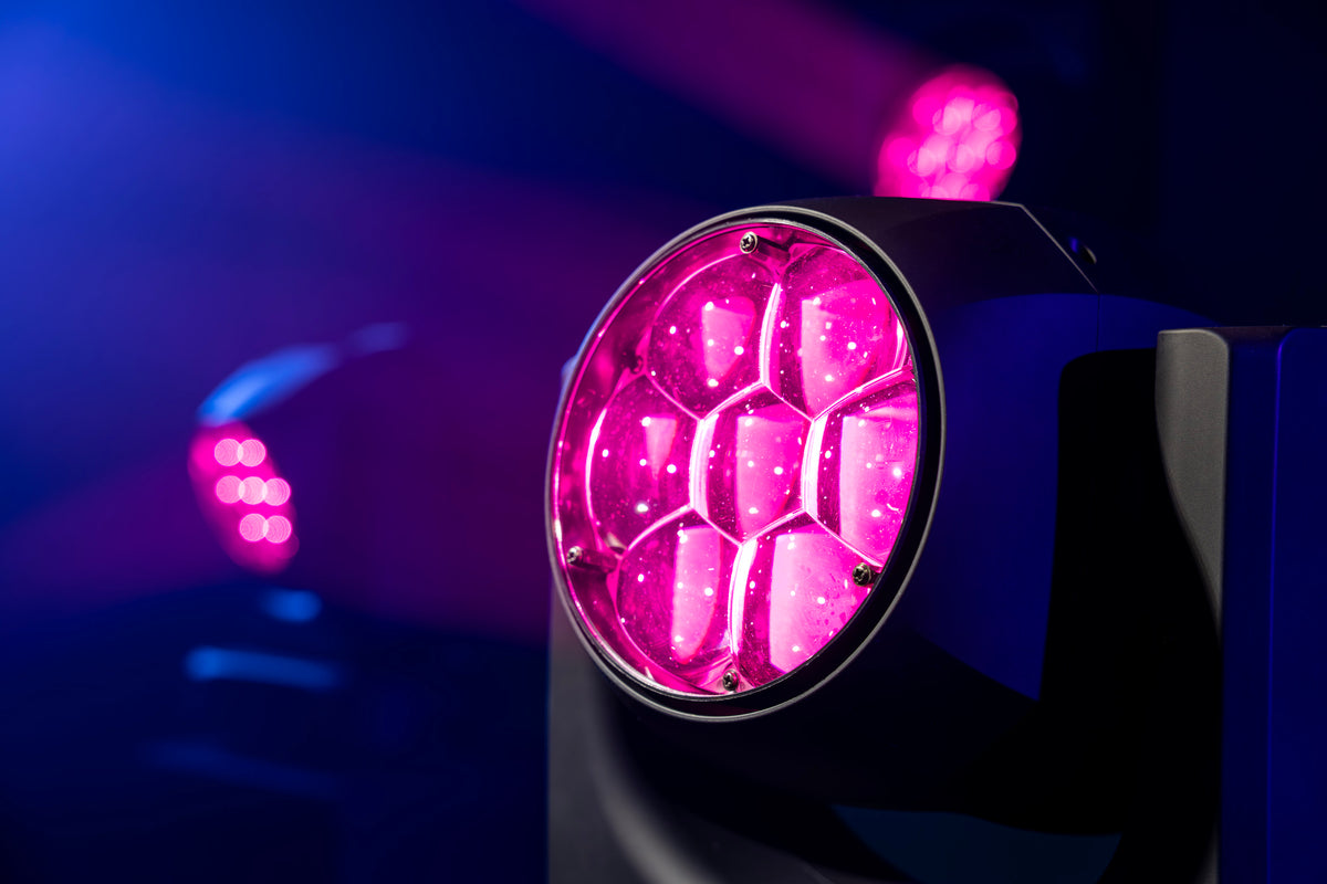 Xpression 2000W WashBeam, svart, RGBW LED-wash-moving head