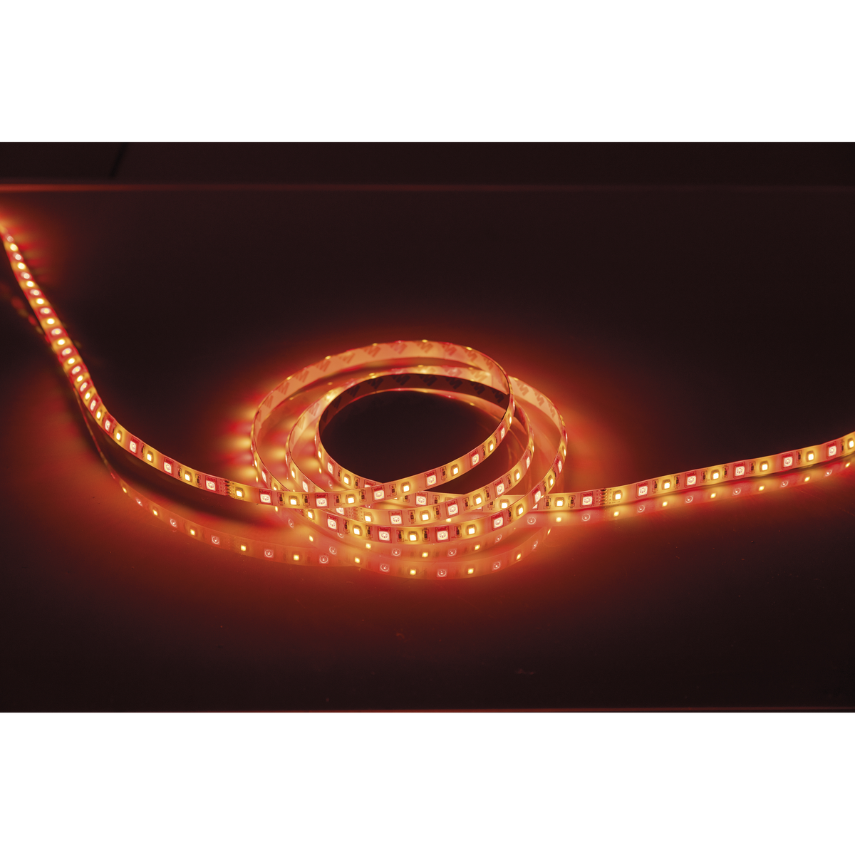 Havana Dropper, LED-slinga RGB + 2400 K, IP62, 5 m, 11,6 W/m