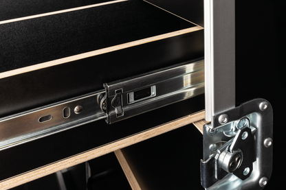 Drawer Case 3 med 6 lådor och plats för 15 mikrofonstativ