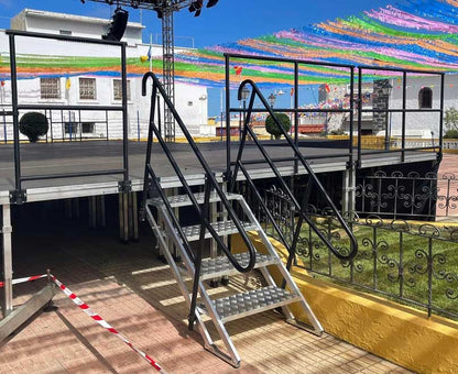 Justerbar vikbar aluminiumtrappa ECP med ledstänger