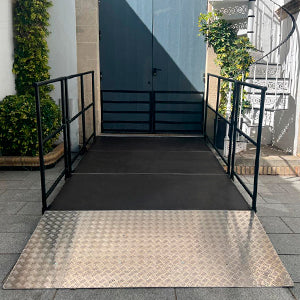 Ramp med plan RTL-1/10-120 – 10 m för 120 cm podium